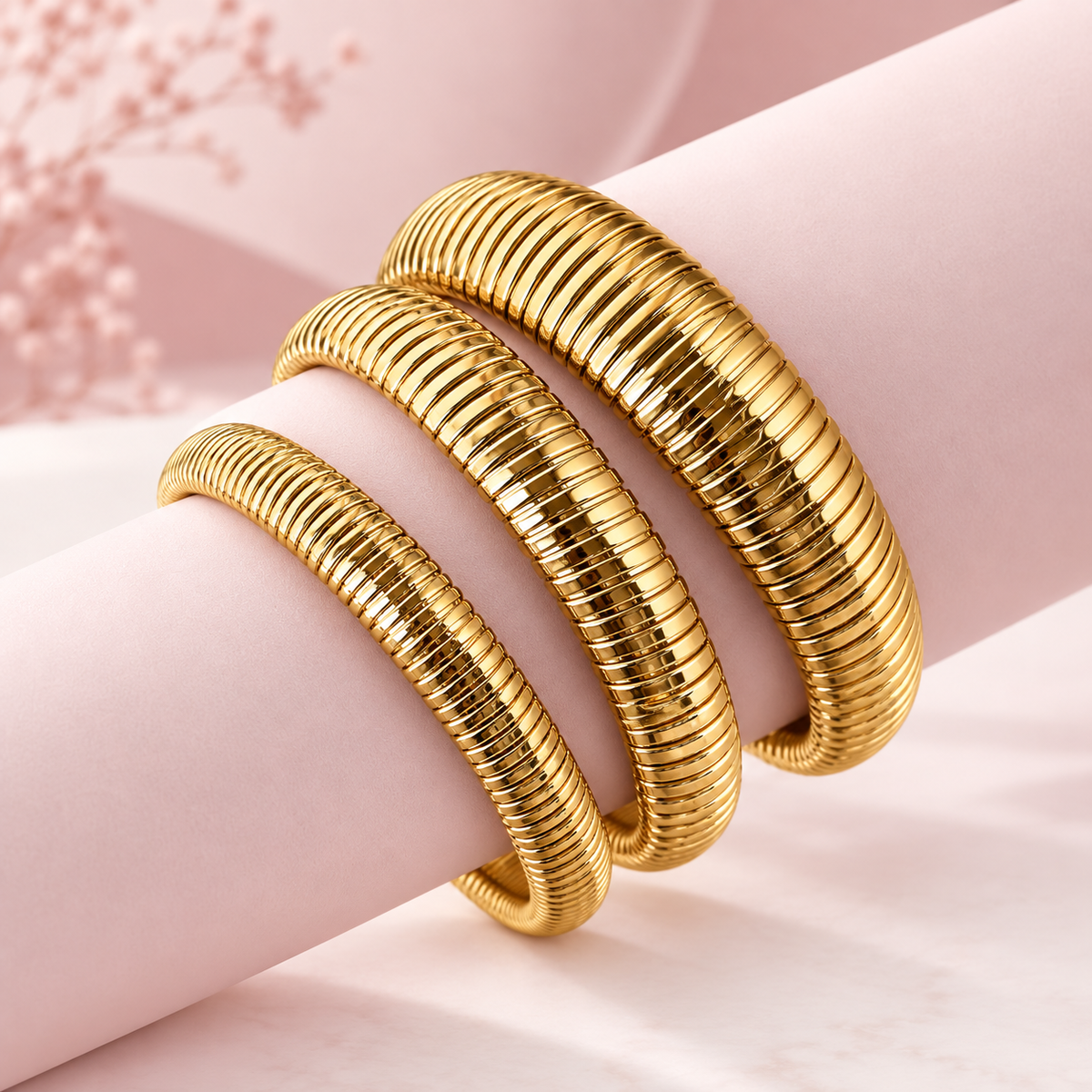 Mathilde Flexibles Schlangenarmband in Gold