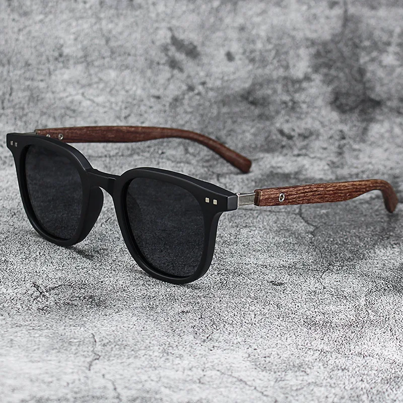 Polarized Sunglasses with Wood Grain