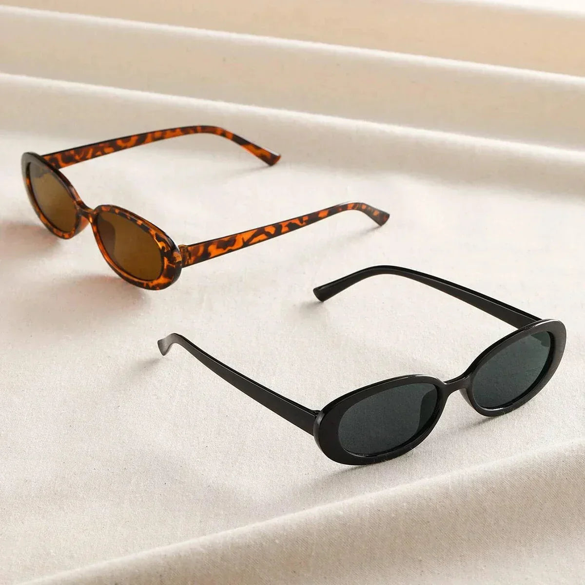 Amara Retro Sunglasses Set