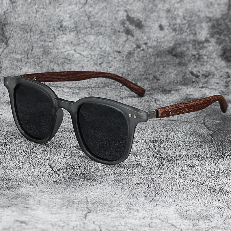 Polarized Sunglasses with Wood Grain