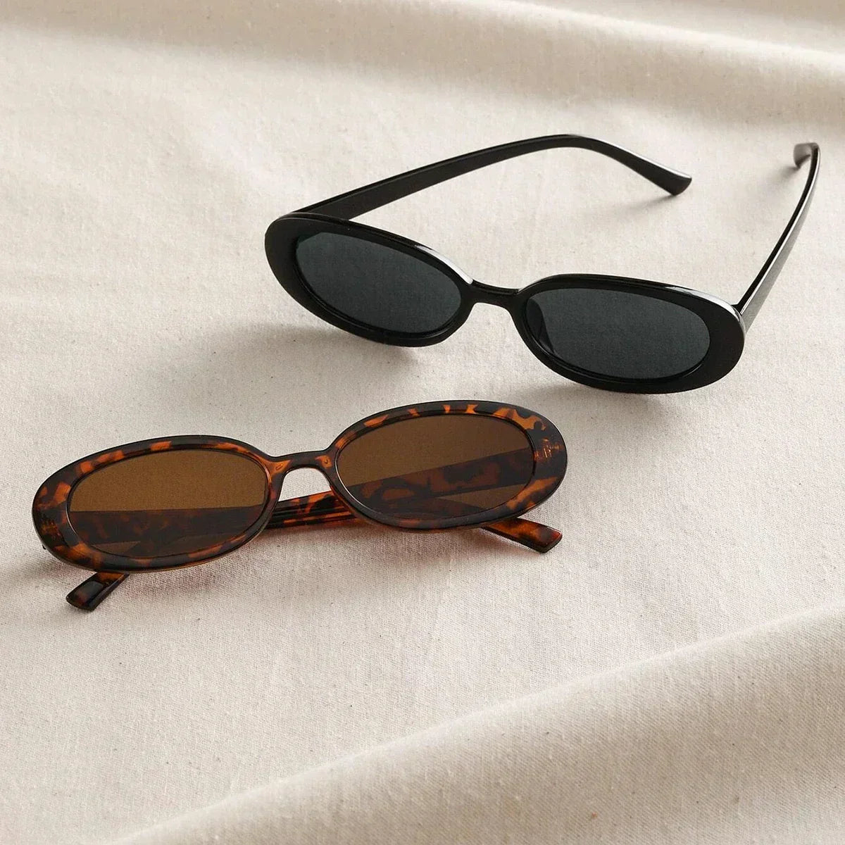 Amara Retro Sunglasses Set